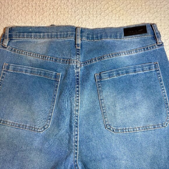 Nicole Miller Super High Waist Nomad Jeans - Size 12 NWT - Picture 2 of 4